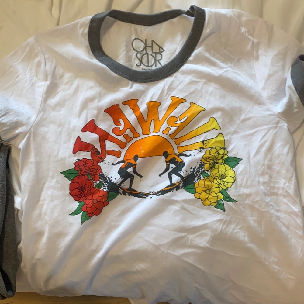 Hawaii chaser tee 🌊